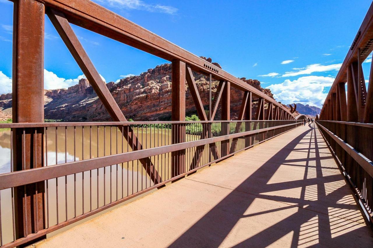 Creekside Cowa-Bungalow! Hotell Moab Exteriör bild